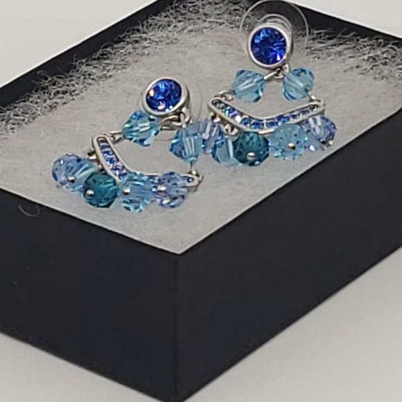 Swarovski Crystal Blue Chandelier Dangle Drop Silver Post Earrings - Picture 11 of 12